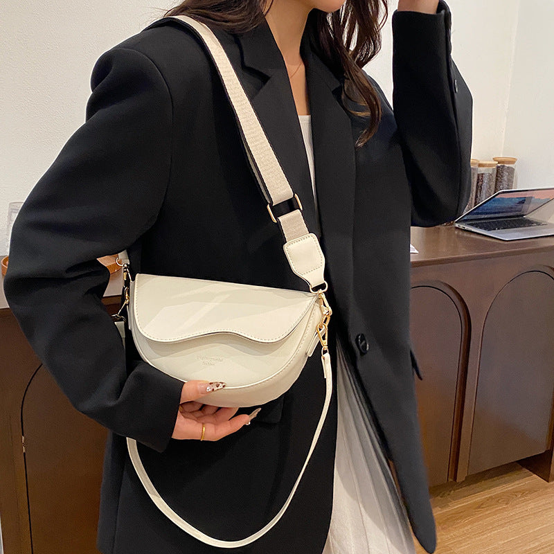 Kate Saddle Bag
