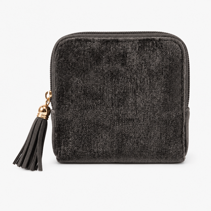 Adorn — The Jewelry Case That Keeps Every Piece Perfect