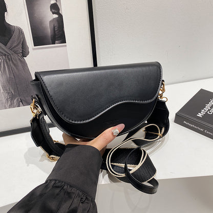 Kate Saddle Bag