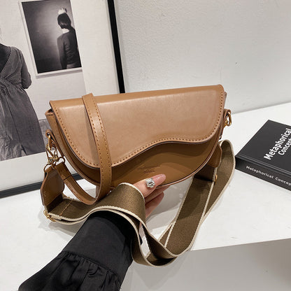 Kate Saddle Bag