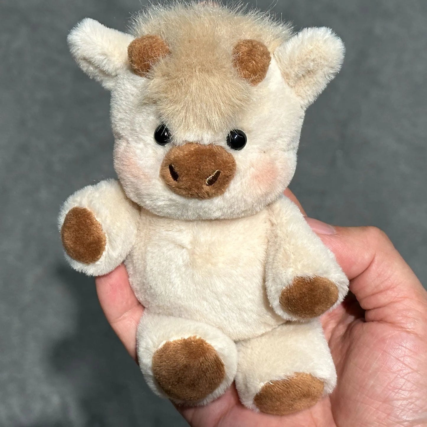 Ginza Running Plushy Keychains